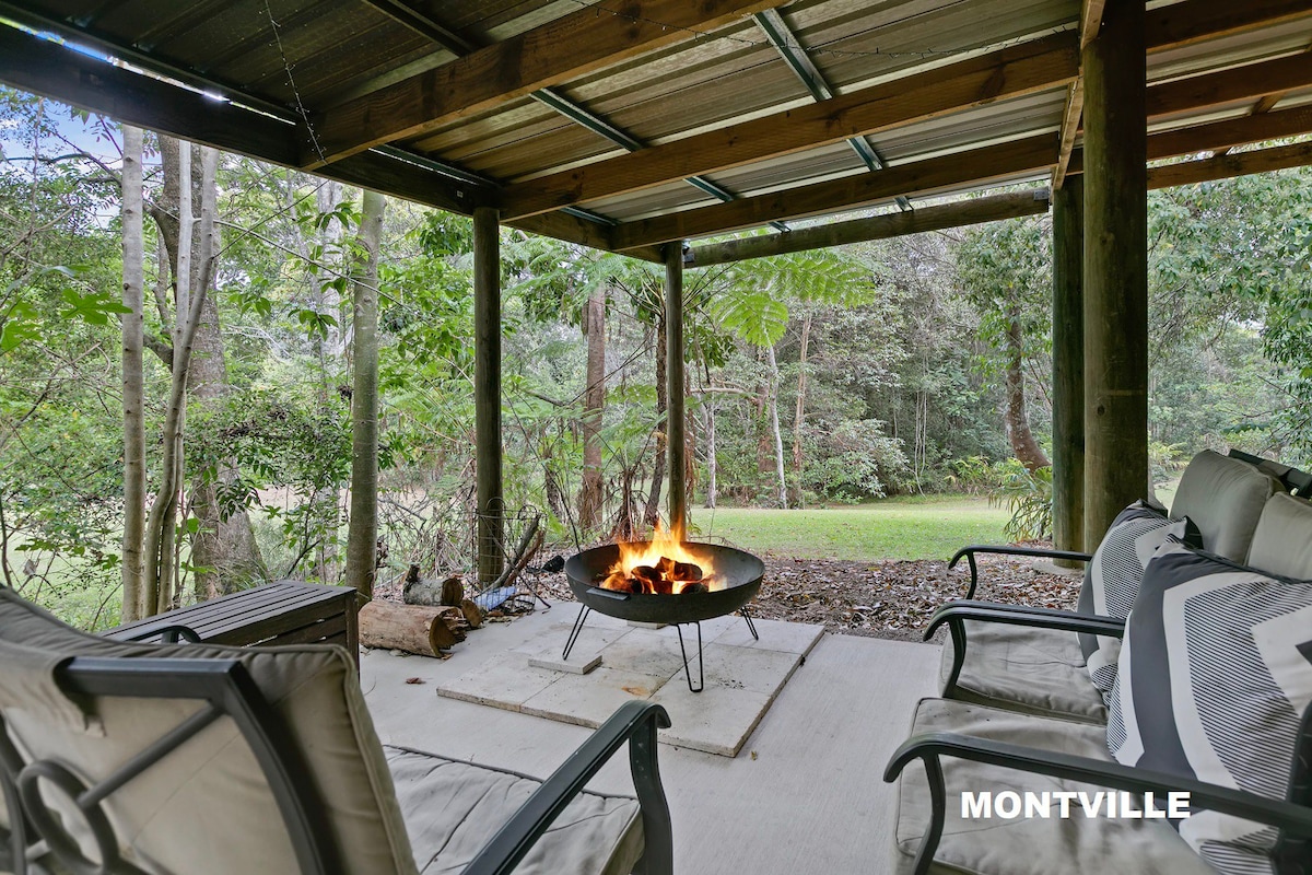 Addison's Montville Rainforest Cottage w/Studio