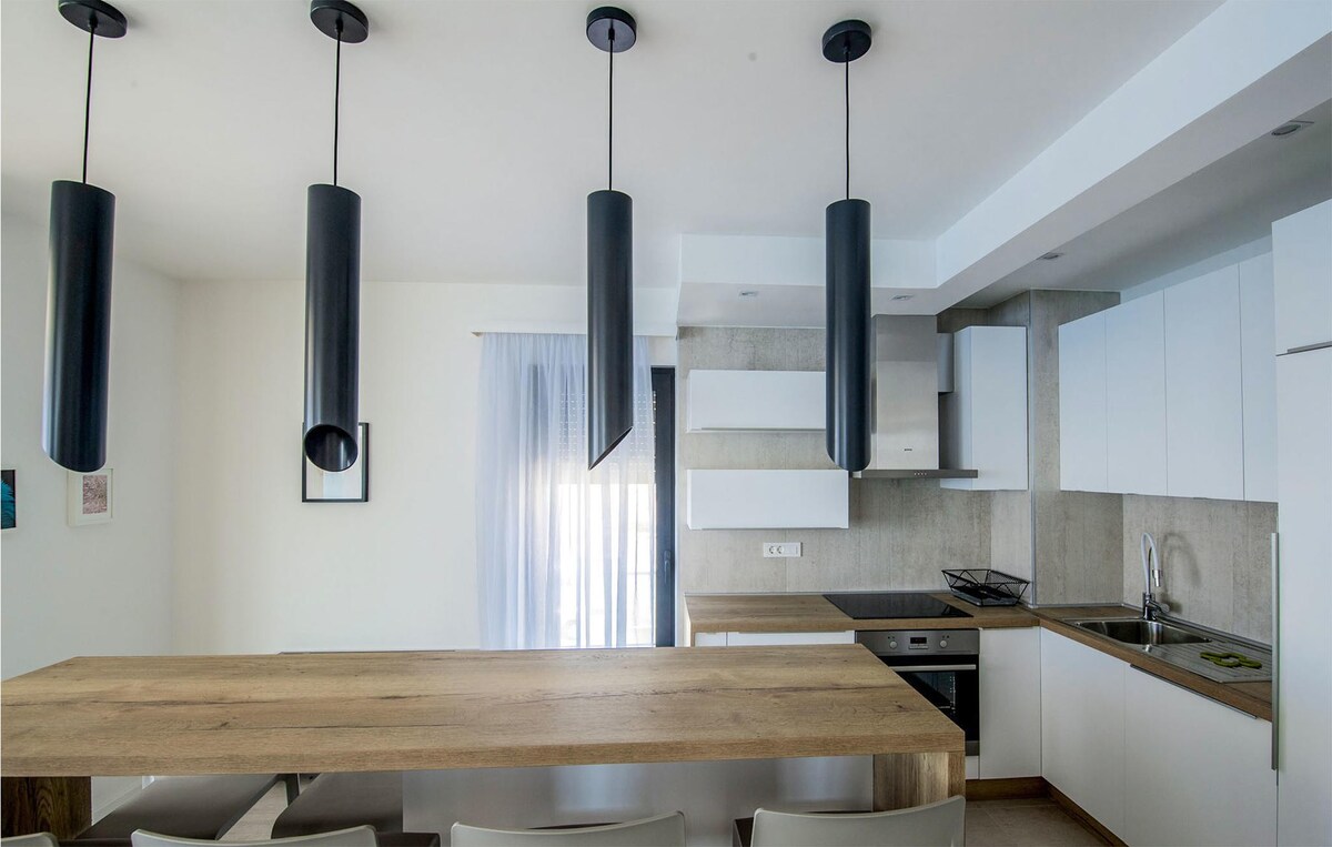 Awesome apartment in Vidalici with kitchen
