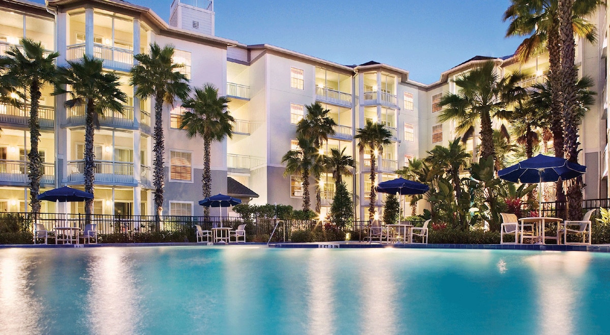 Cypress Palms Resort 2卧室套房，周五入住