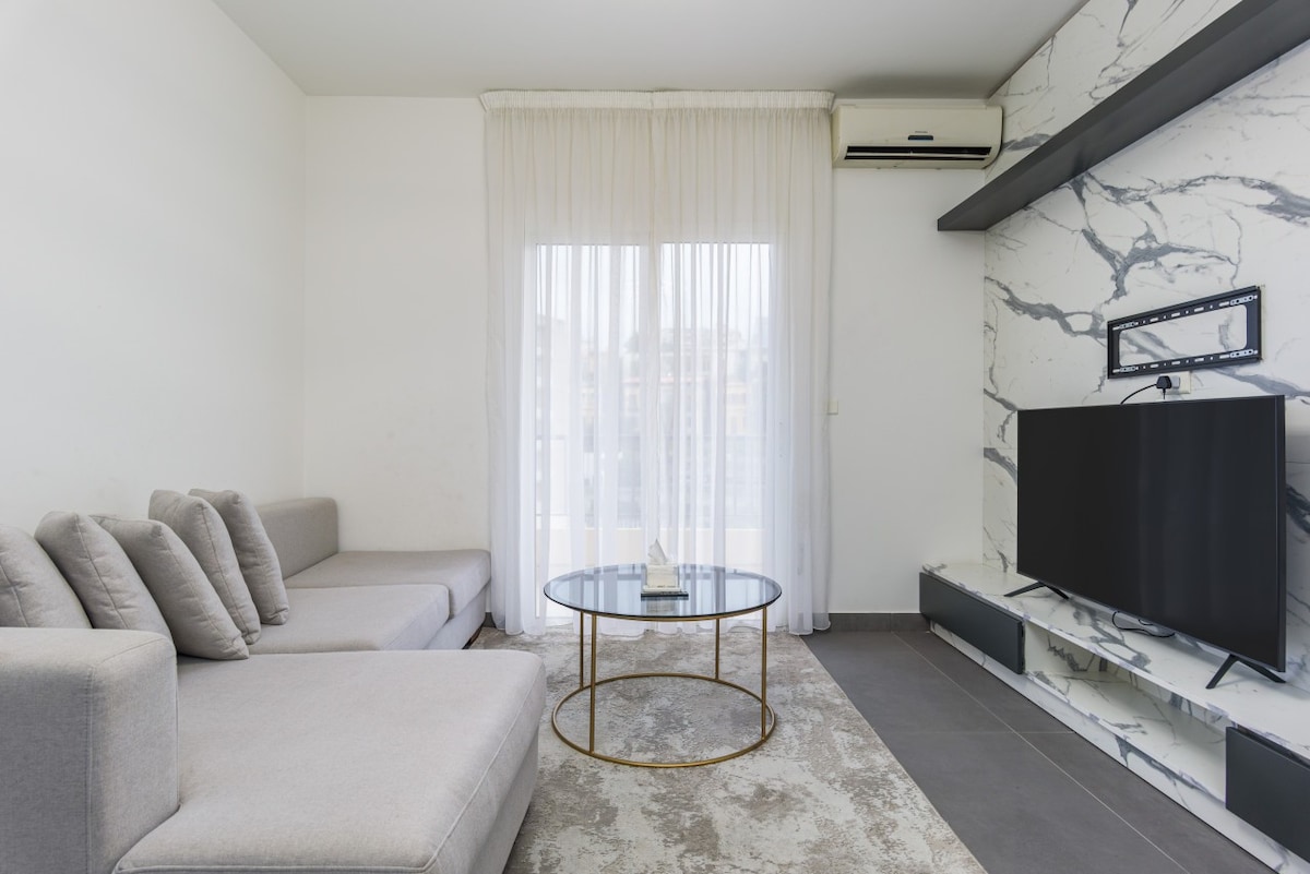 Luna 2-BR in Mar Mikhael W/24-24 Power