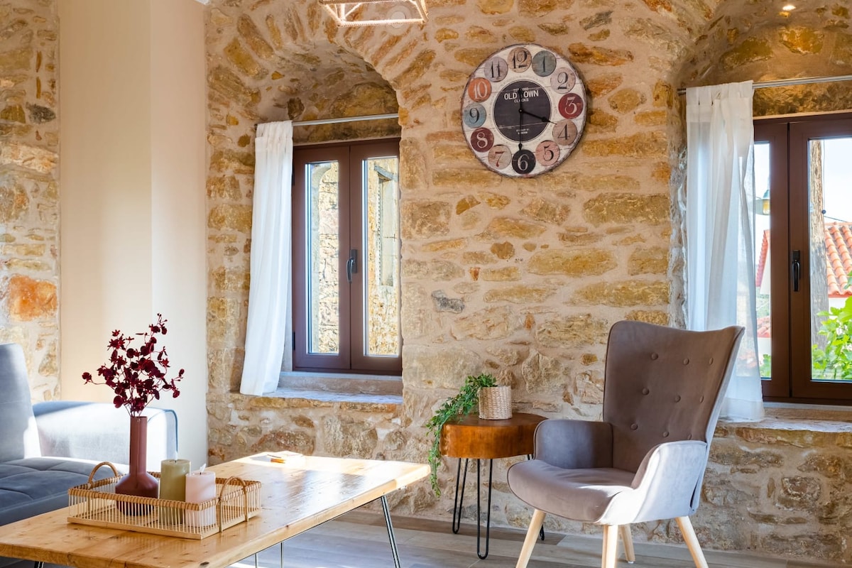 Mantineia Stone Villa-An Ethereal Getaway