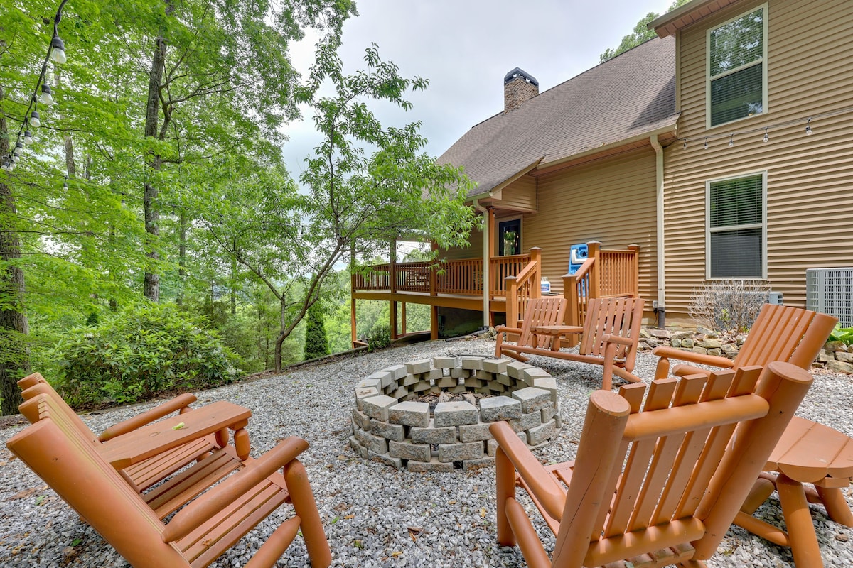Luxe Blairsville Cabin w/ Game Room, Near Hikes