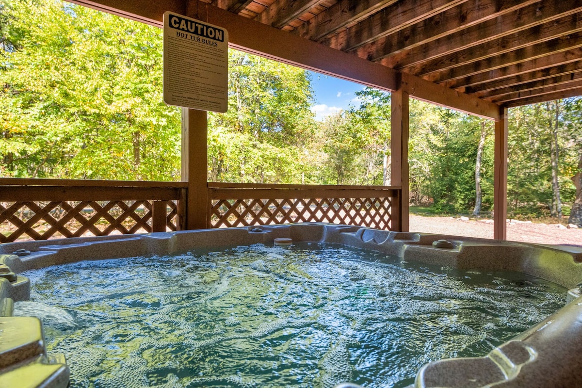 "Rocky Top" Private Hot Tub, Gas Grill, Firepit