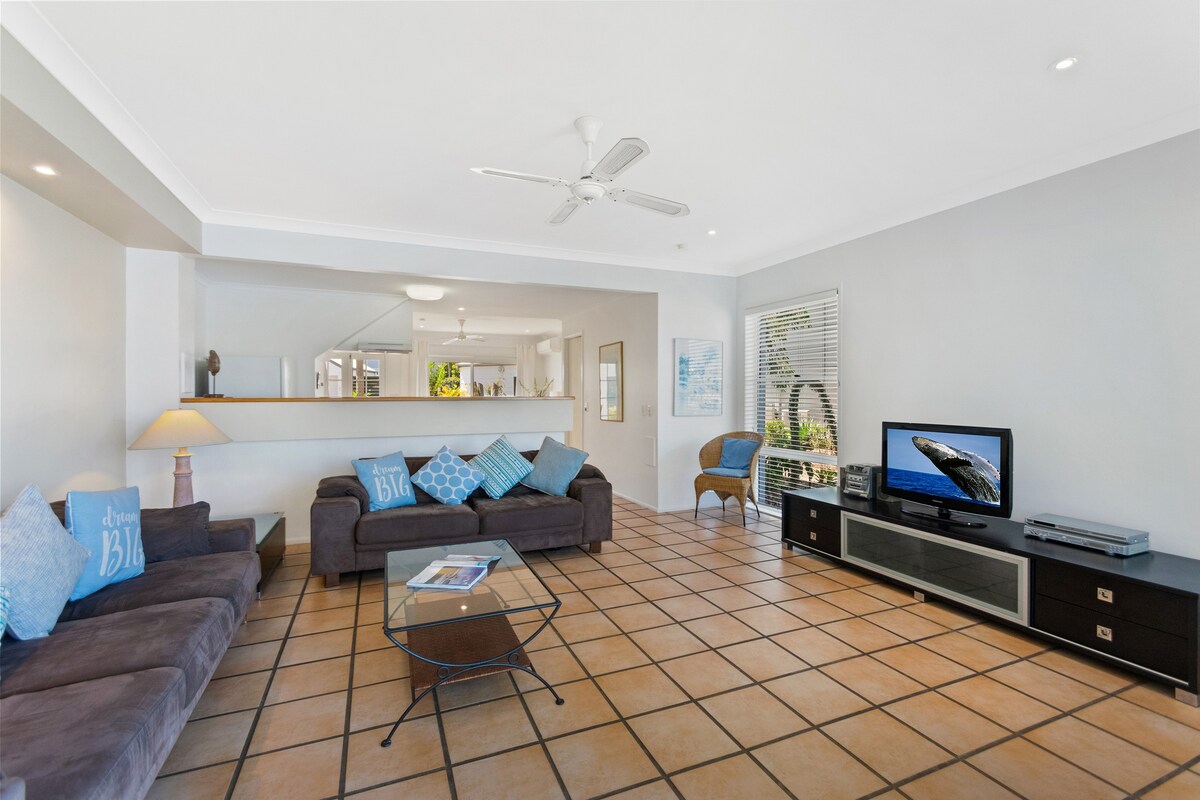 Noosa Entrance 3 Bedroom Waterfront T/house - 18