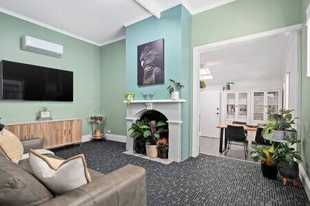 Terrace Home premium Brisbane city location!