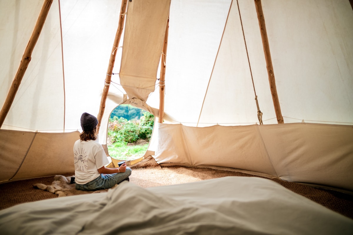 Black Shanti Tipi 2 ，可欣赏海景