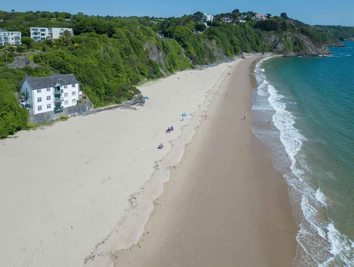 The Sand Castle - 2 Bedroom Apartment - Tenby