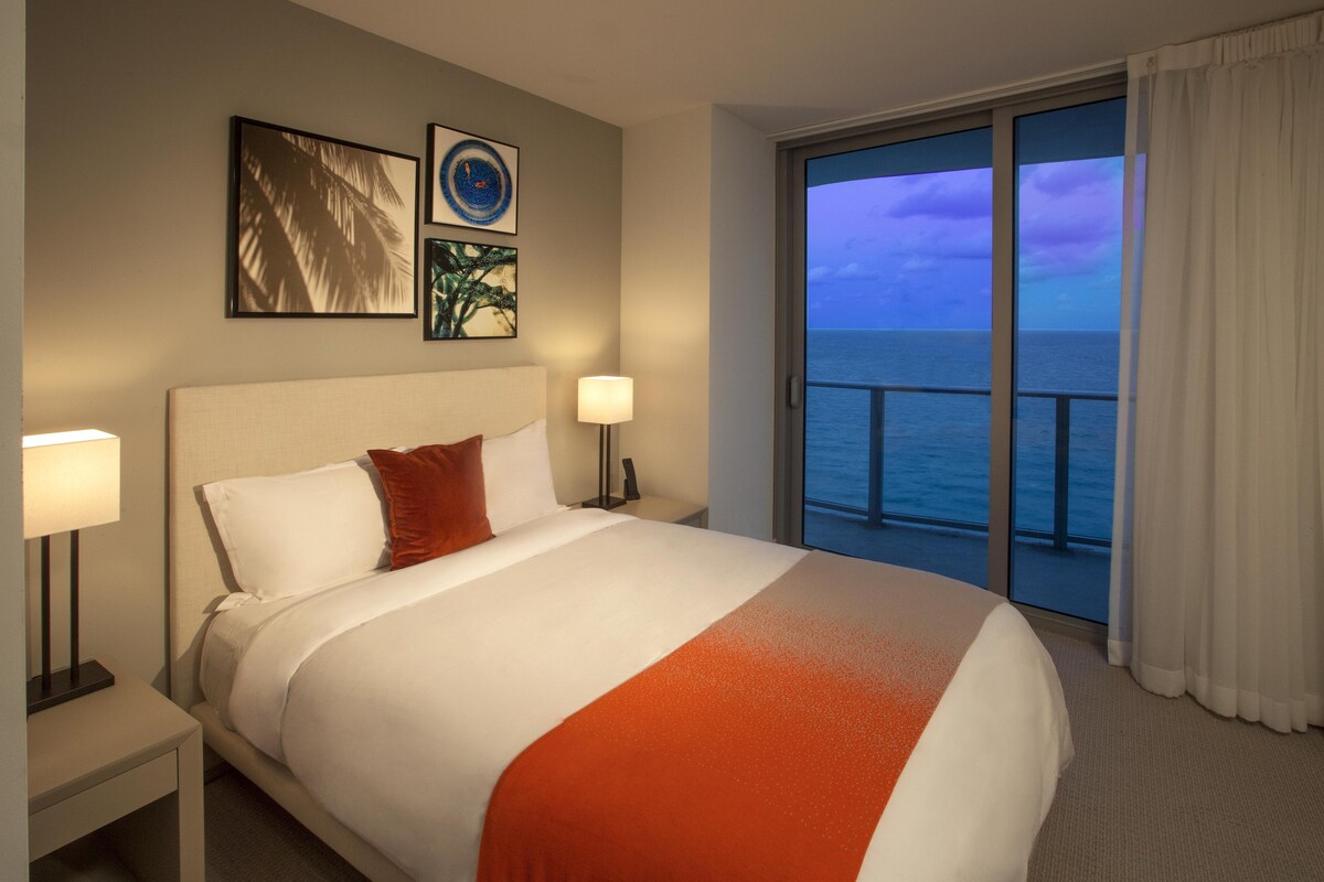H Hollywood Resort 1 Bedroom Oceanfront King Suite
