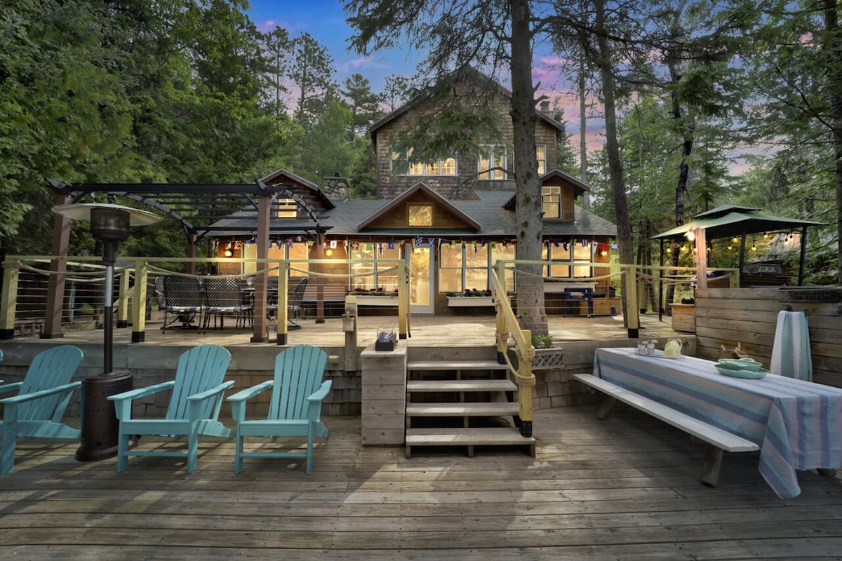 Anchor Lodge on Mullett Lake: Booking summer now!