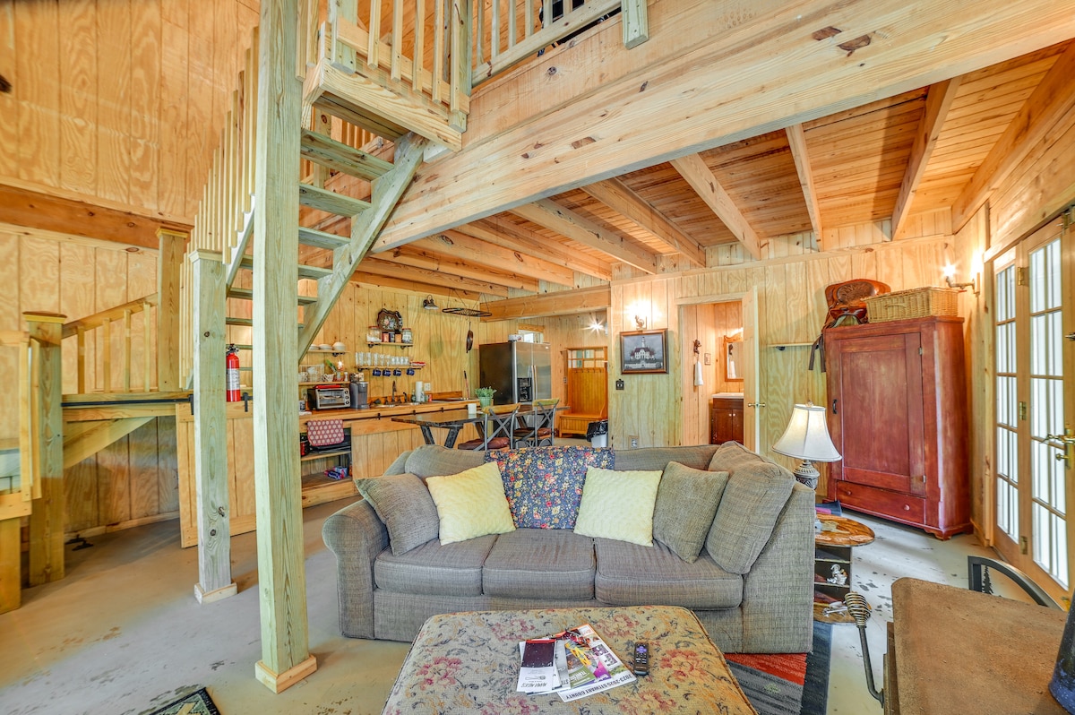 Dover Vacation Rental w/ Hot Tub & Horse Pastures