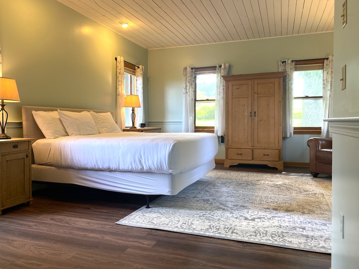 Wildflower Grand Meadow Suite