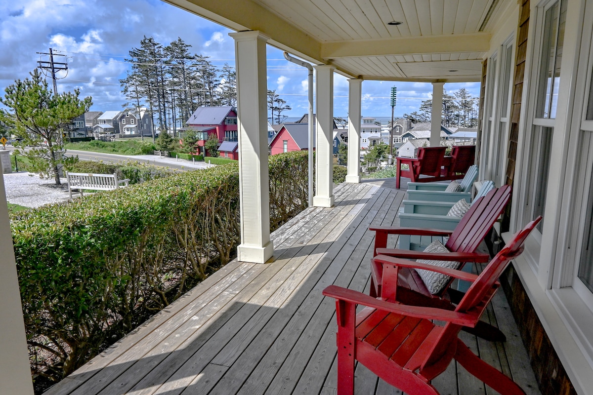 Seabrook's Eagle's Nest, a luxury oceanviews!