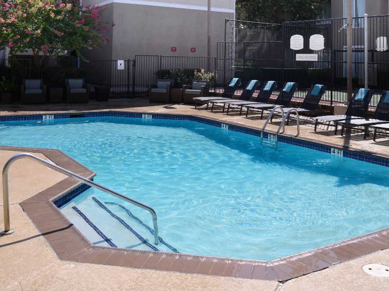 Comfort and Convenience! 2 Spacious Units, Pool