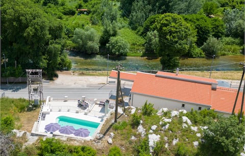 4 bedroom beautiful home in Klis