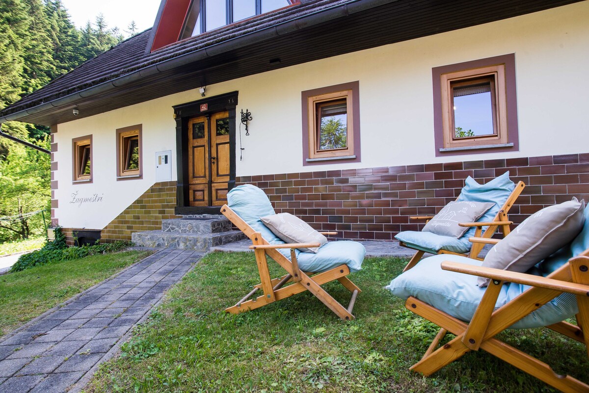 Green Oasis Getaway at Estate Žagmeštri