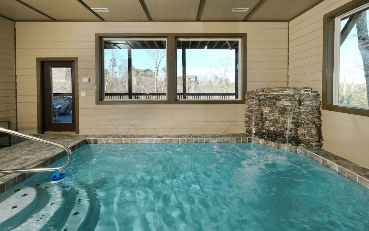 Splashin' Mountain Retreat - Swim in luxury!