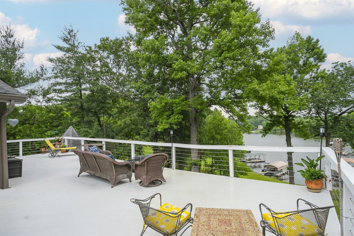 Estate on the Lake with a View