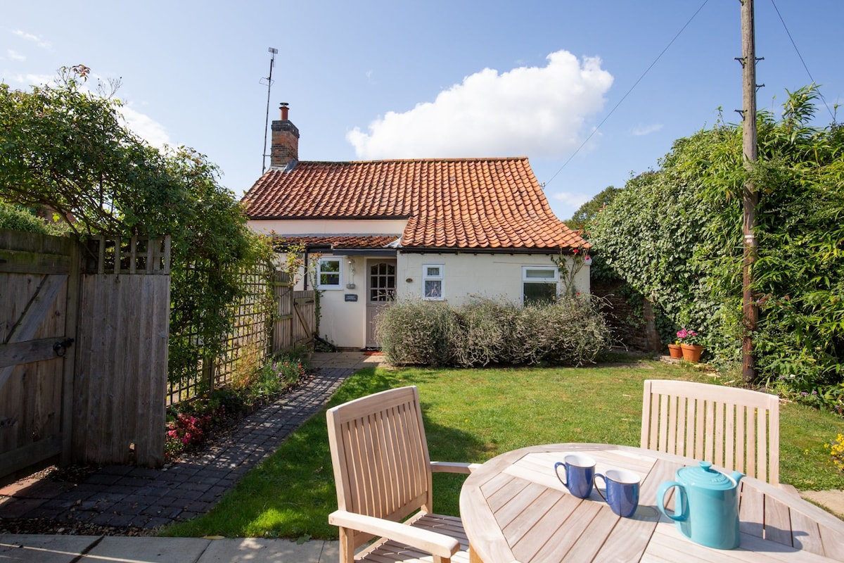 Hobbit Cottage