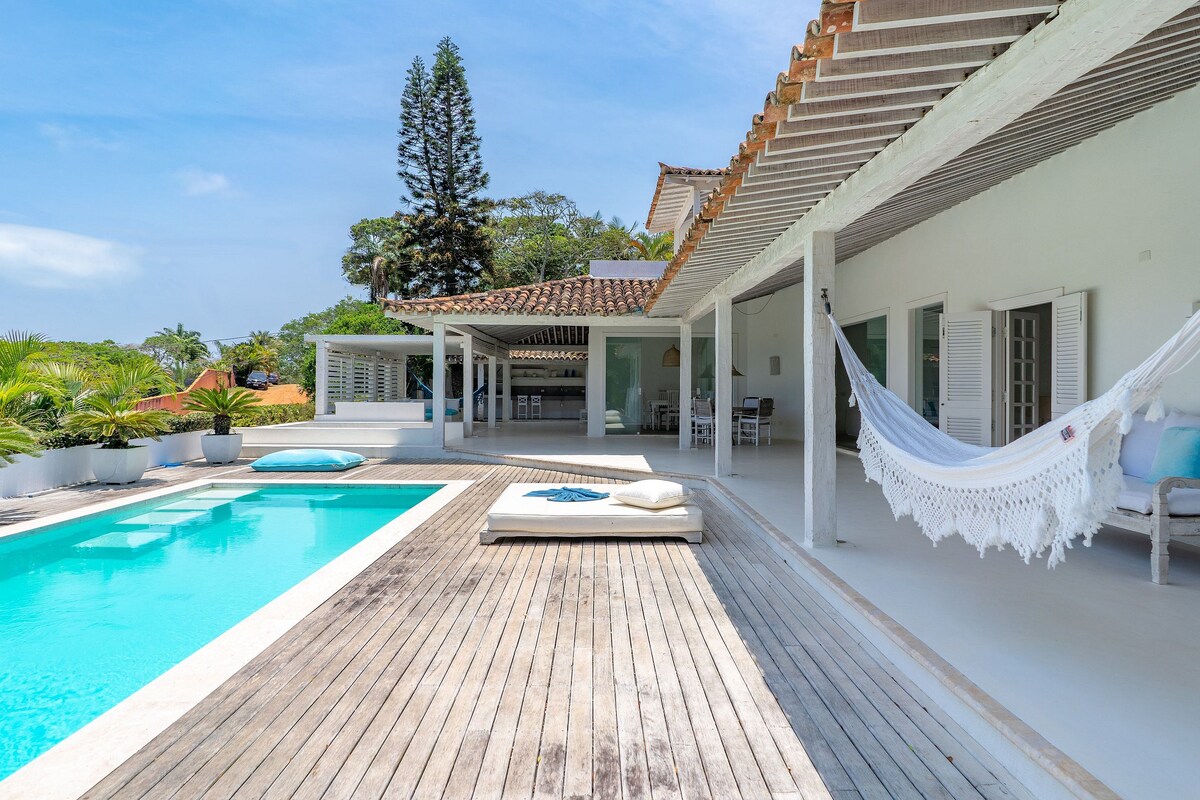 Great 5 bedroom luxury villa in Buzios - Buz004