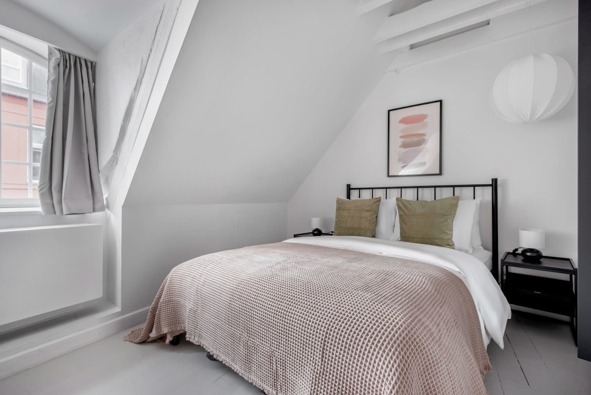 Charming 2BR Near Strøget, Heart of Copenhagen