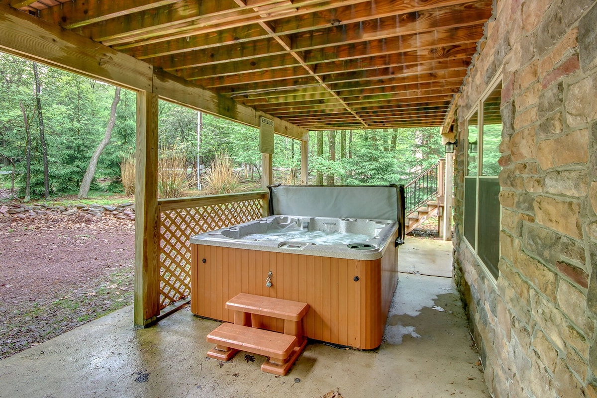 "Cascade" EV Charger, Private Hot Tub, Pool Table