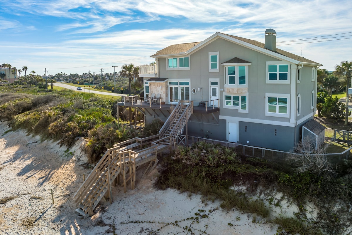 Backyard Beach Oasis On A1A/ Private Beach