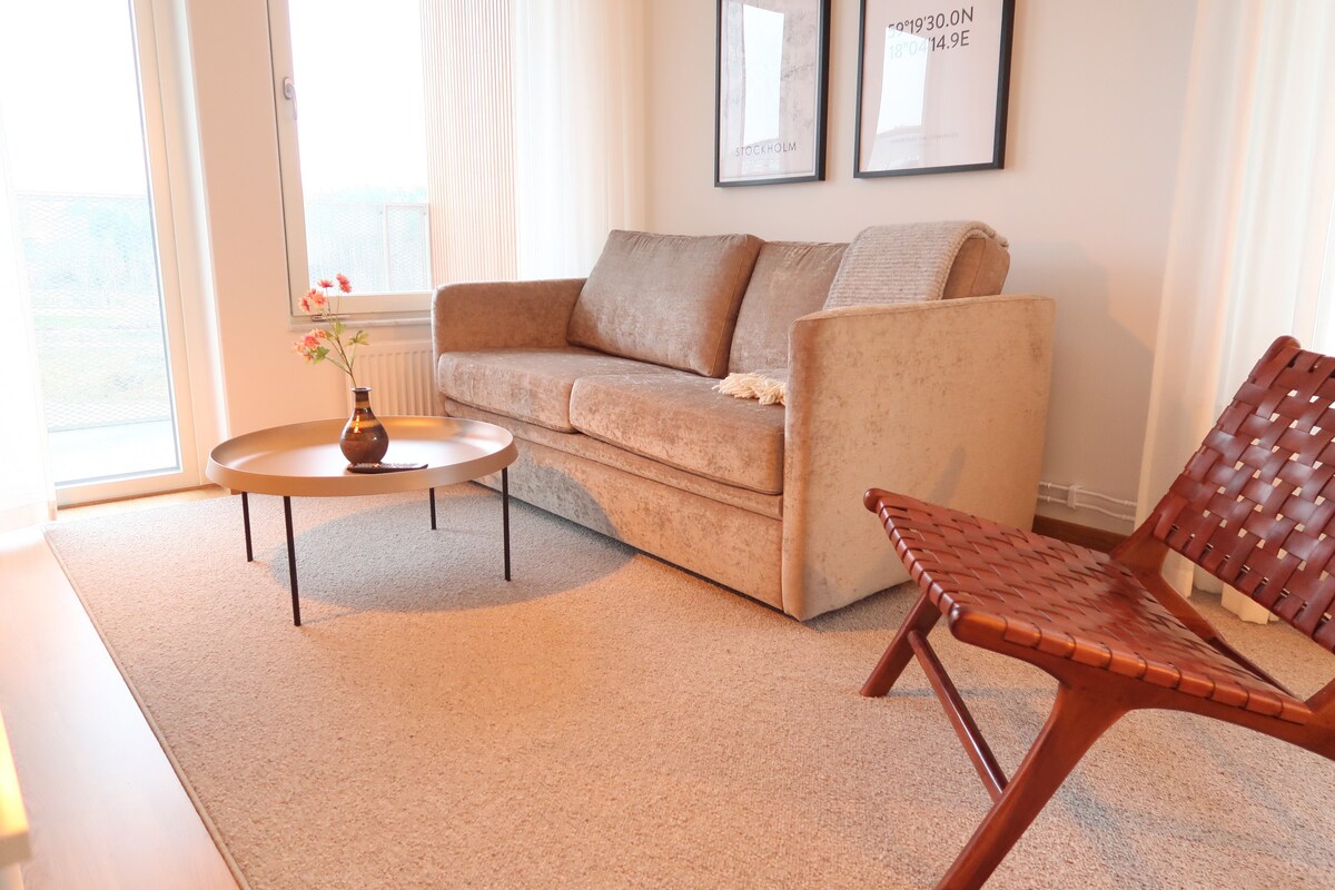 Luxury Business Apartment up to 4 people By City L