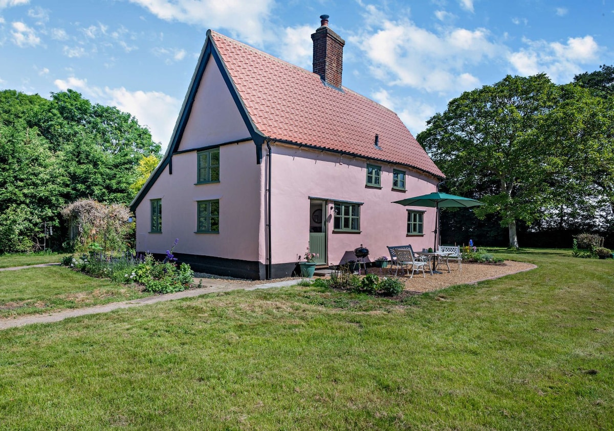 Walnut Cottage - Suffolk