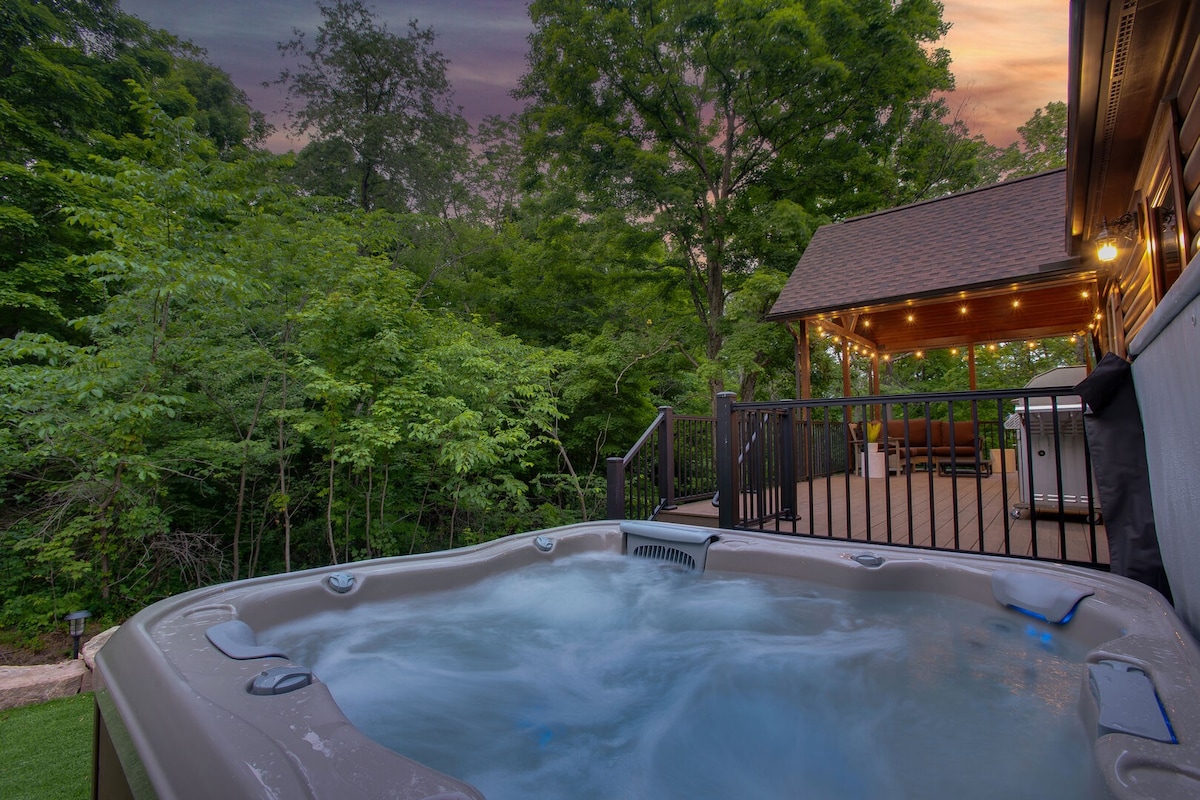 Maplewood Haven | Hot Tub, Outdoor TV + Patio!