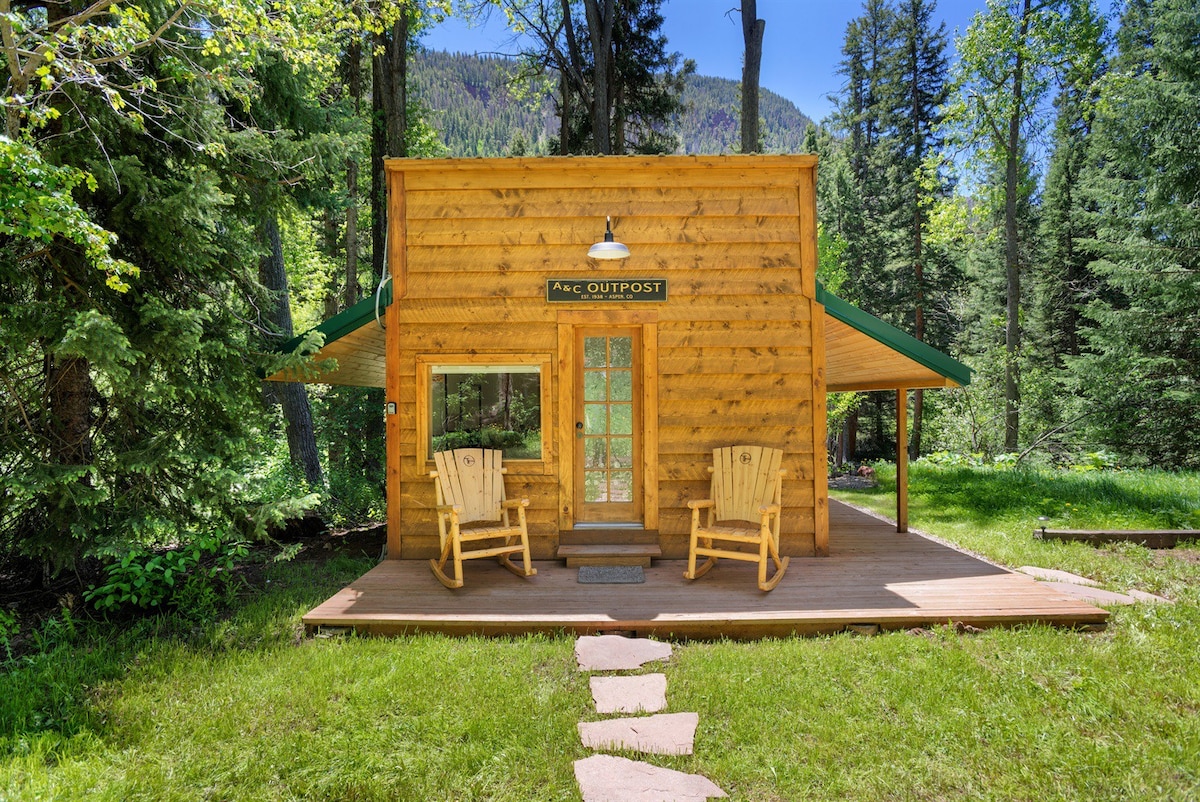 River's Edge Cabin | T-Lazy-7 Ranch