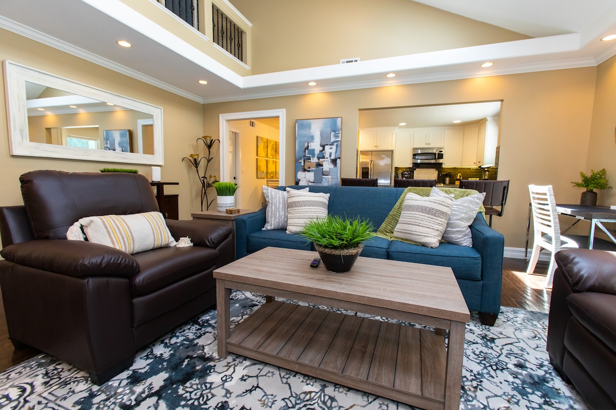 Mission Viejo House | 4 Bedroom + Loft |Game Room