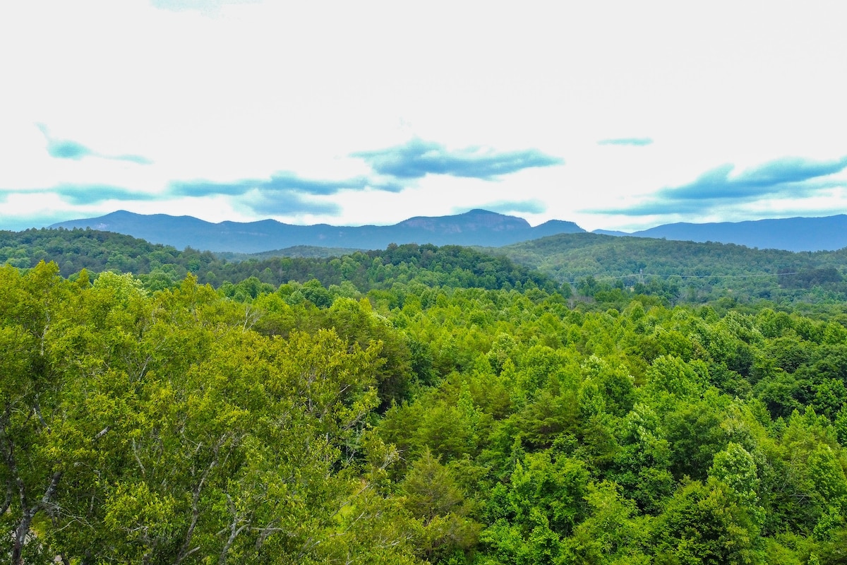 Pickens Cottage ~ 5 Mi to Table Rock State Park!