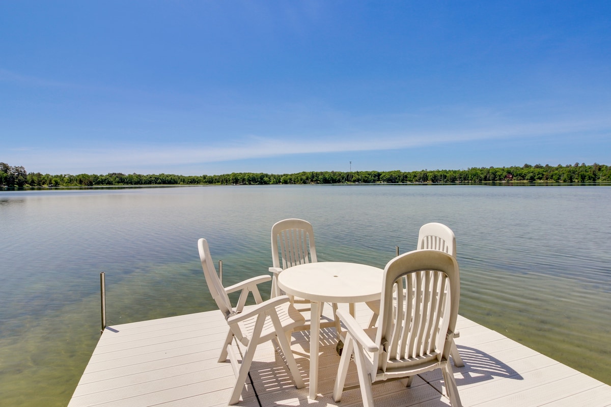 Waterfront Pequot Lakes Cabin w/ Fire Pit!