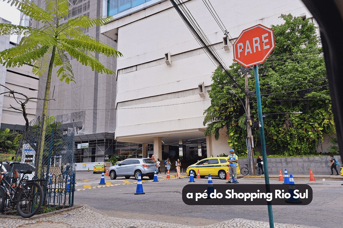 Apto com VAGA entre Botafogo e Copacabana