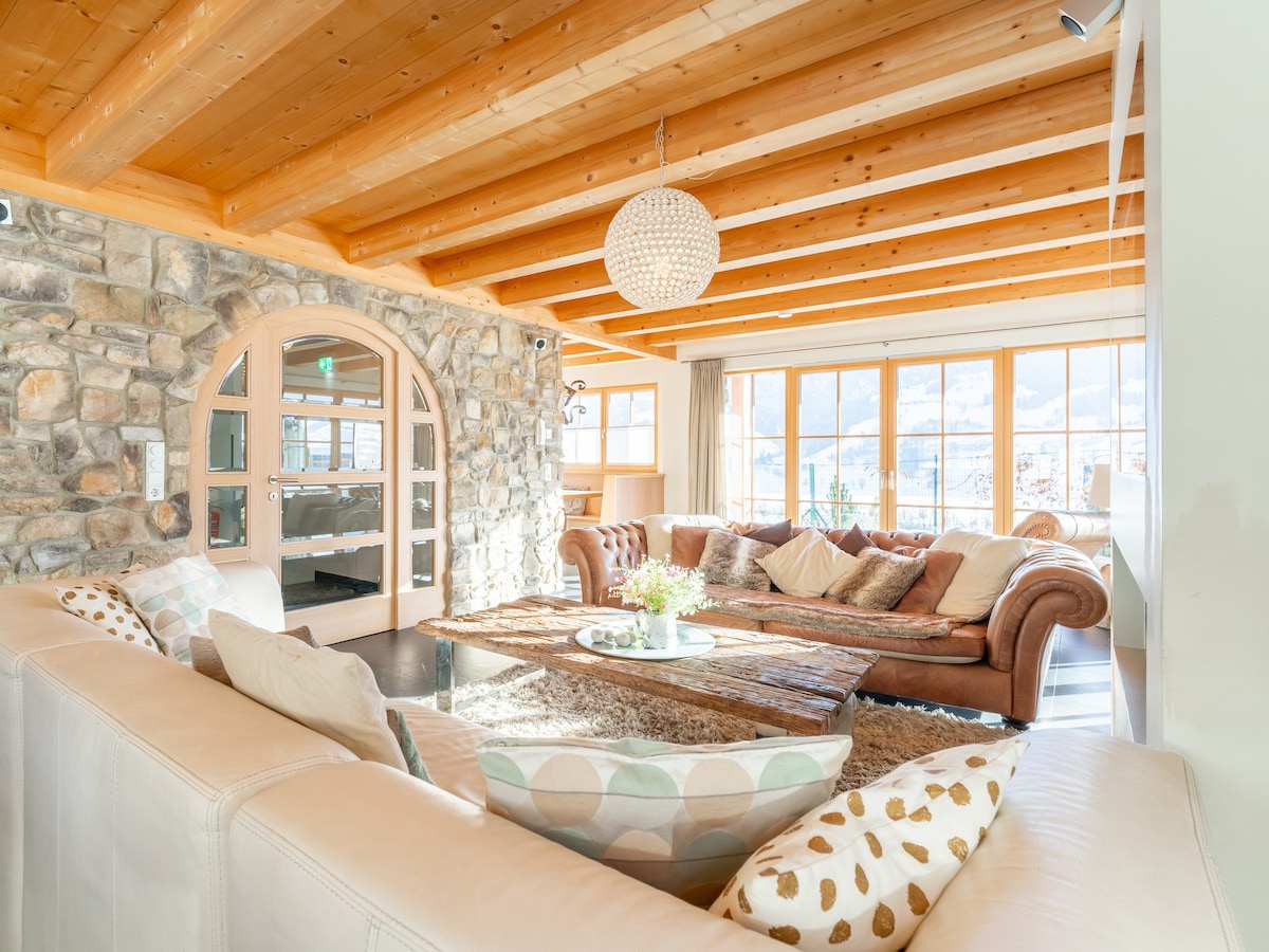Exclusive and attractive chalet with wellness