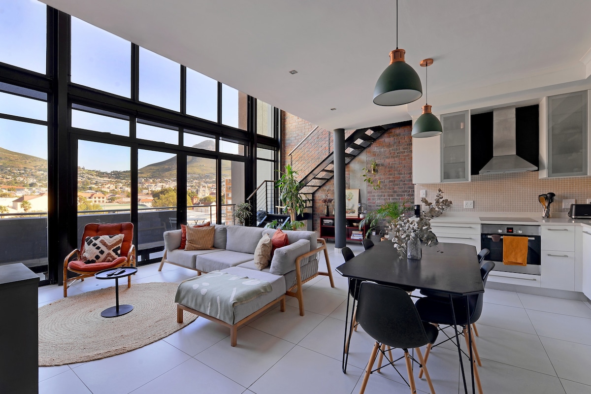 Top Floor Two Bed Table Mountain