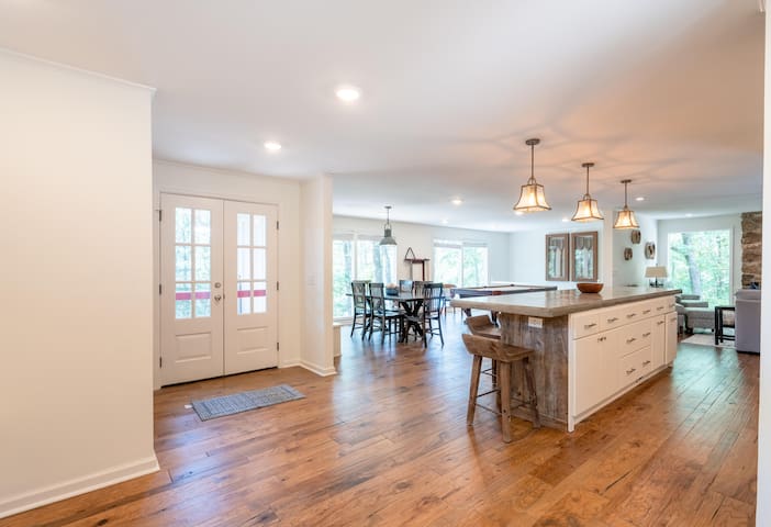 D Allen & Company managed Airbnb listing 3
