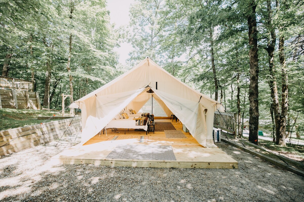 Double Safari Tent Site 7 at Amicalola Falls