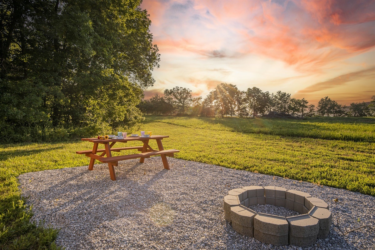 Large Heated Glamping Tent in Cassville, Missouri