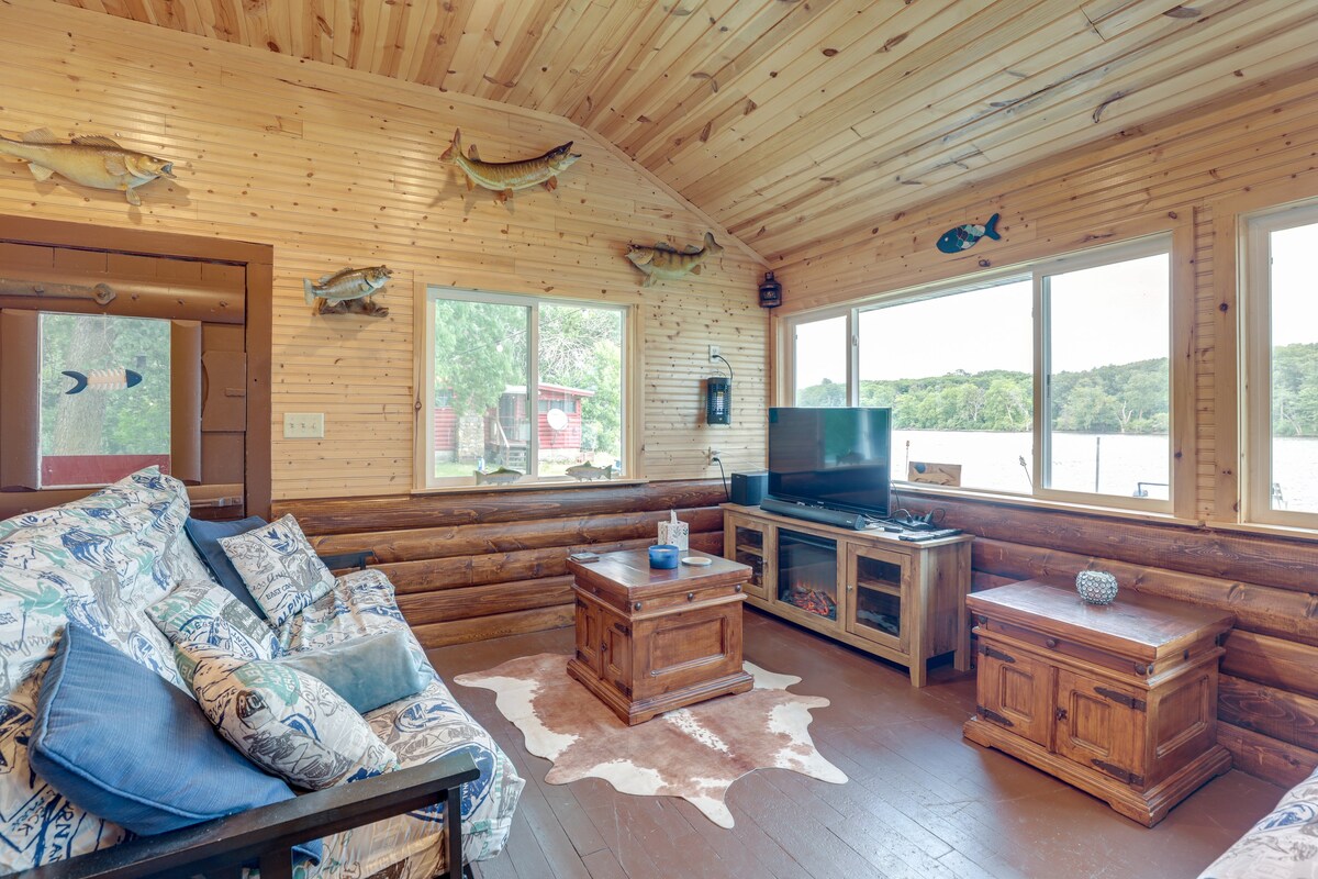 Rock River Hideaway on Private 5-Acre Island!