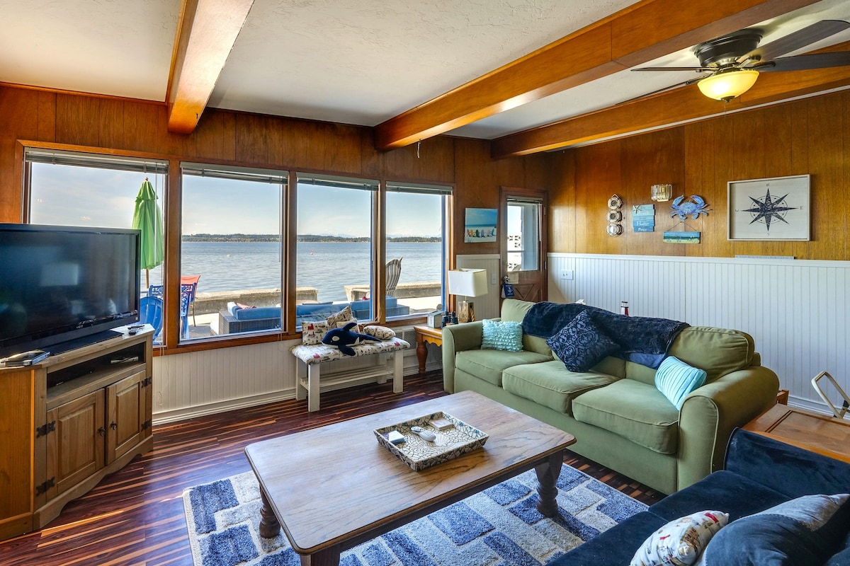 Waterfront Birch Bay Cabin: Beach Access & Sunsets