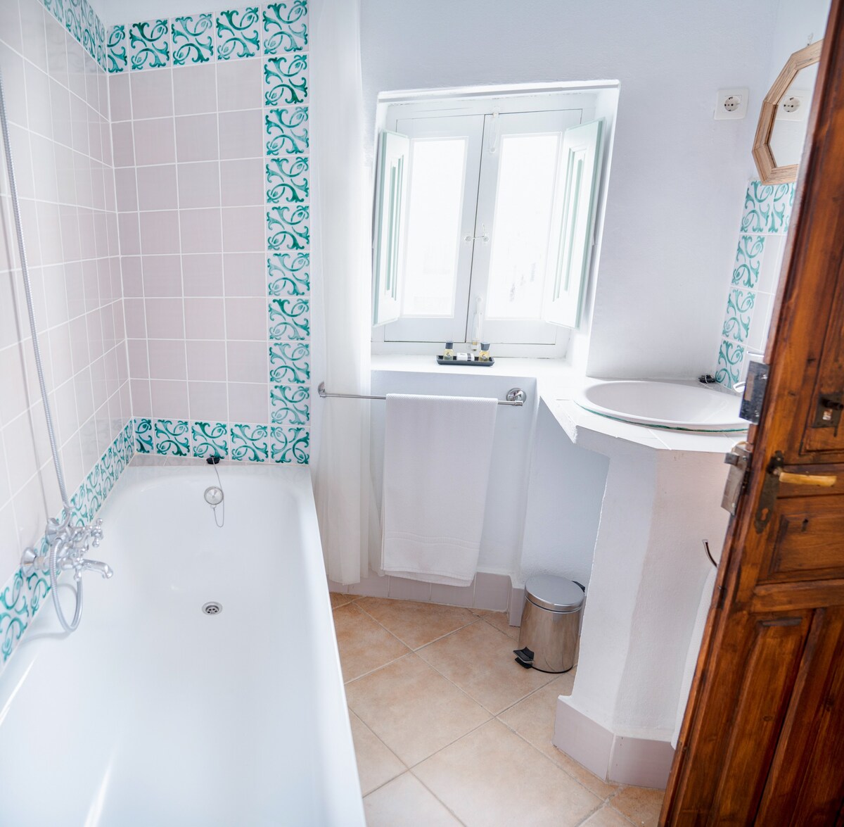 Double room-Large-Private Bathroom