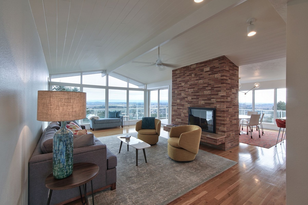 Mid-Century Masterpiece with Stunning Views