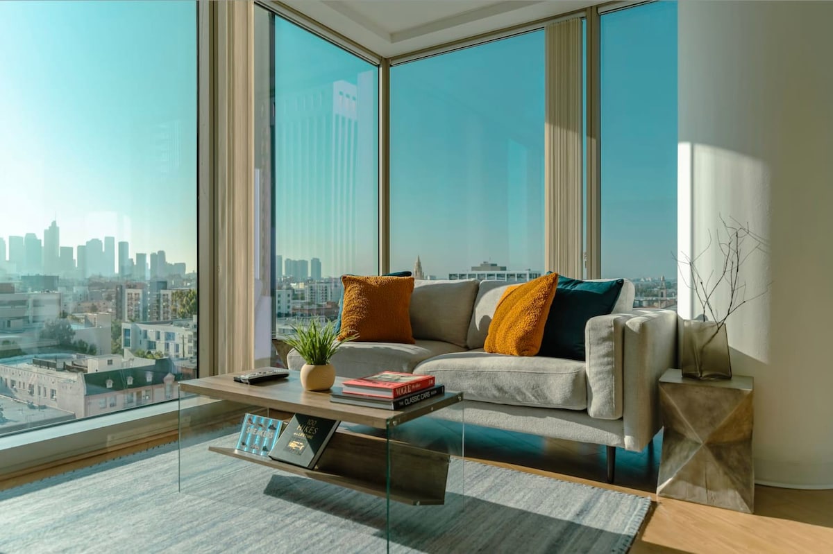 Modern Luxury 2 Bed Apt with Panoramic Views
