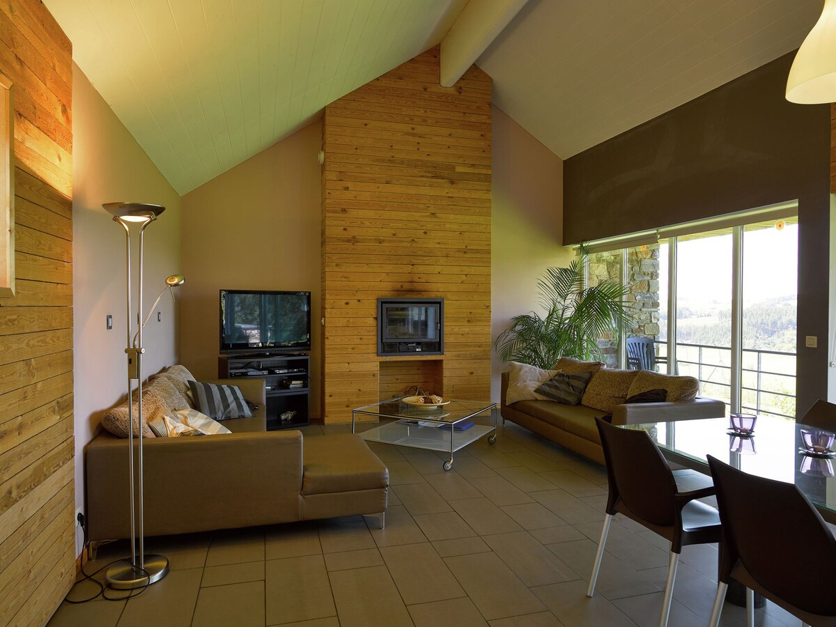 Modern Villa in Stoumont with Sauna