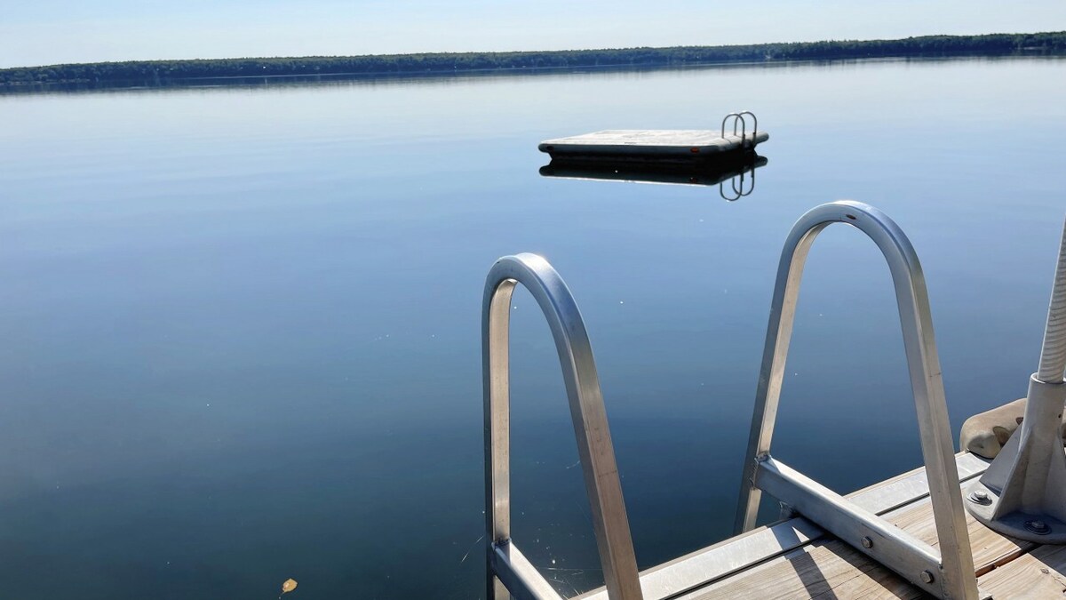 Lakeside Haven On Head Lake