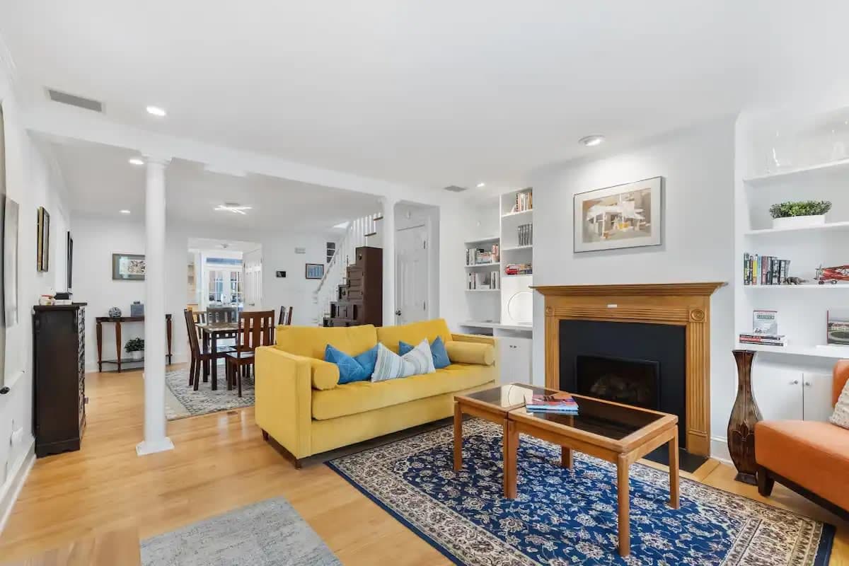 Historic & Modern Capitol Hill 2-BR Row Home