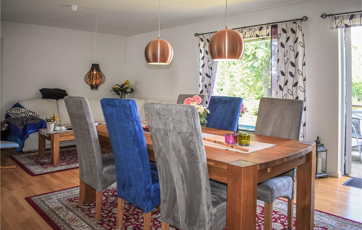 Stunning home in Svängsta with WiFi