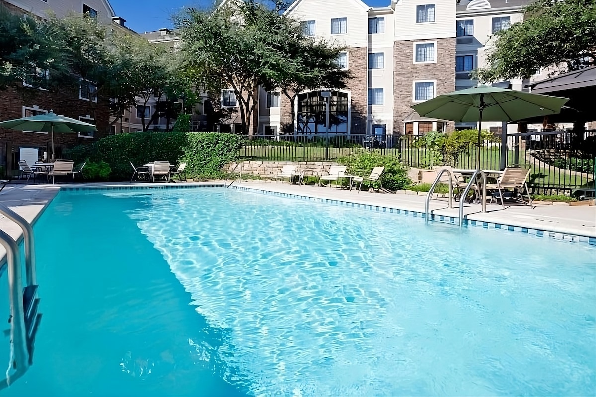 Relax and Unwind! w/ Pool, Near Northside Lawn!