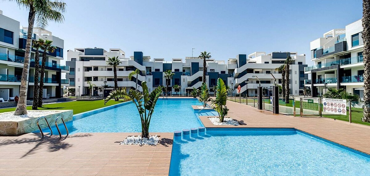 Groundfloor Oasis Beach Xiv El raso 6 sleeps